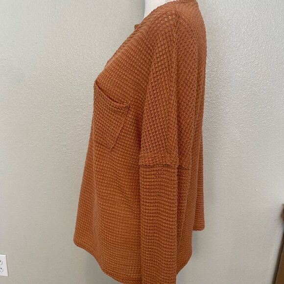 Women’s Oversized Sweater Size 1XL - Picture 2 of 4